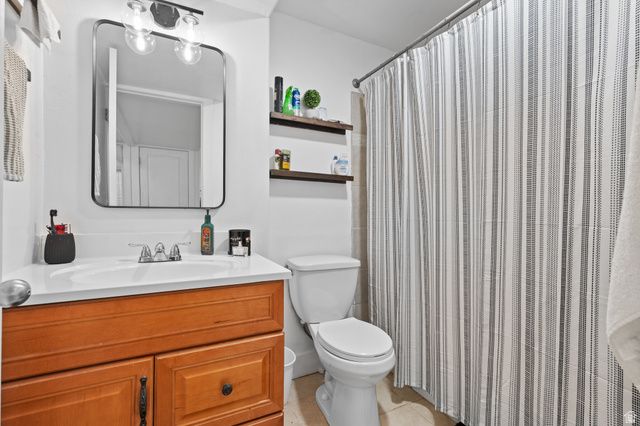 11421 S OAKMOND RD, South Jordan, UT 84009