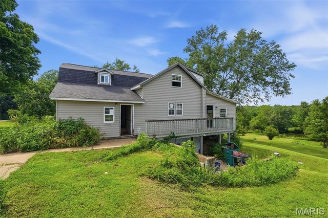 1533 Hilltop Lane, St Louis, MO 63138