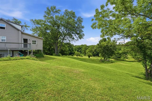 1533 Hilltop Lane, St Louis, MO 63138