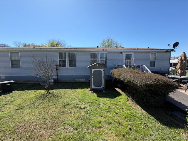 608 W Curtis, Calera, OK 74730