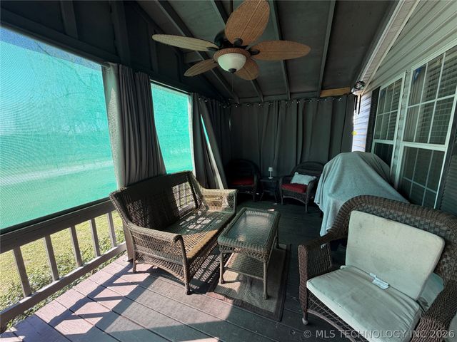 608 W Curtis, Calera, OK 74730