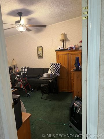 608 W Curtis, Calera, OK 74730