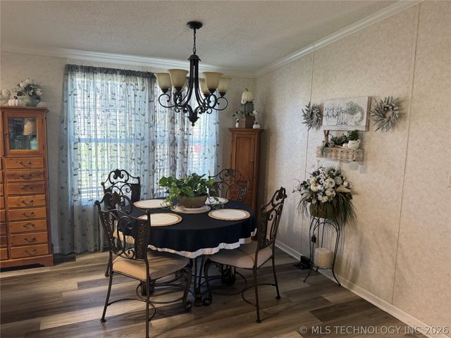 608 W Curtis, Calera, OK 74730