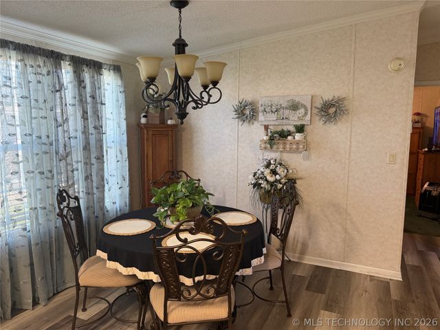 608 W Curtis, Calera, OK 74730