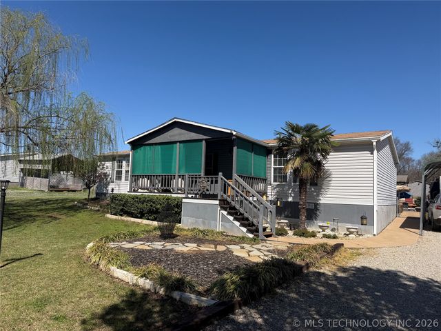 608 W Curtis, Calera, OK 74730