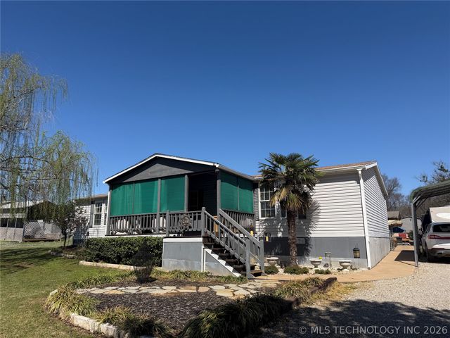 608 W Curtis, Calera, OK 74730