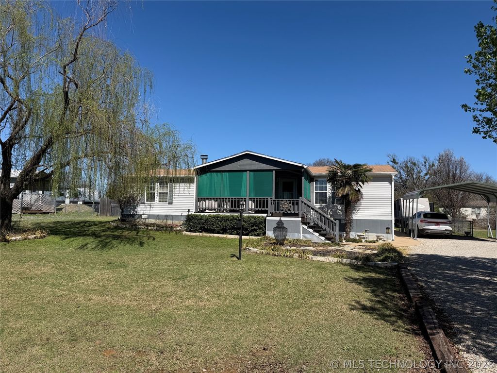 608 W Curtis, Calera, OK 74730