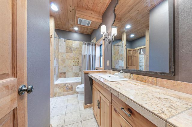 12817 Stockholm Way, Truckee, CA 96161