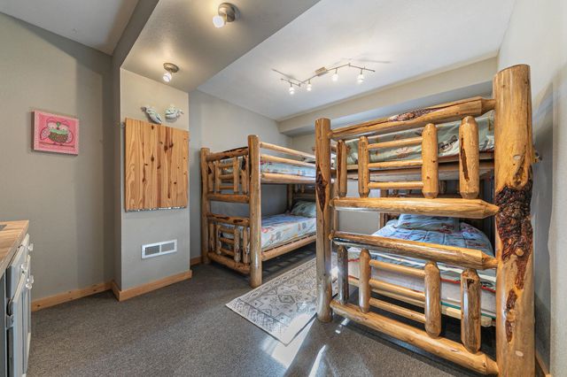 12817 Stockholm Way, Truckee, CA 96161