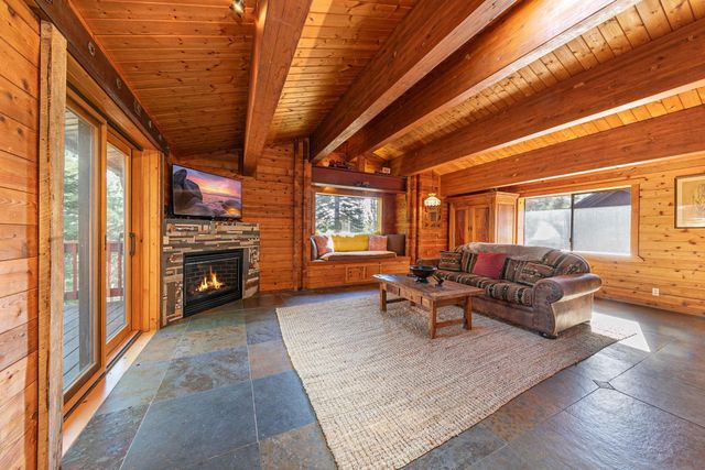 12817 Stockholm Way, Truckee, CA 96161