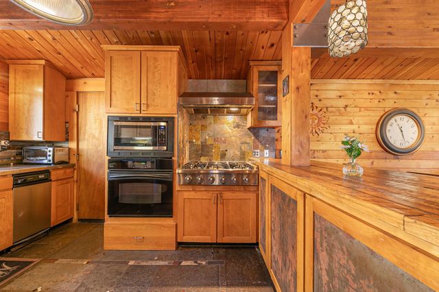 12817 Stockholm Way, Truckee, CA 96161