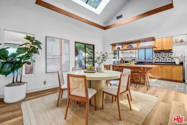 1013 Bay Street, Santa Monica, CA 90405