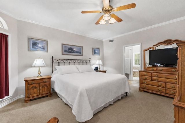 1001 Hemingway Drive, College Station, TX 77845