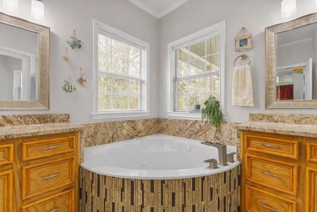 1001 Hemingway Drive, College Station, TX 77845