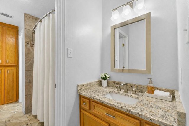 1001 Hemingway Drive, College Station, TX 77845