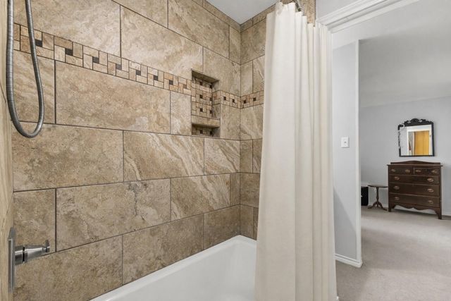 1001 Hemingway Drive, College Station, TX 77845