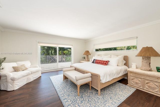 9400 E Broadview Dr, Bay Harbor Islands, FL 33154