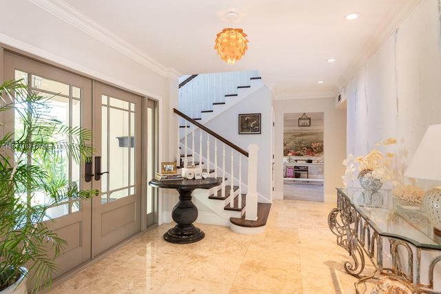 9400 E Broadview Dr, Bay Harbor Islands, FL 33154