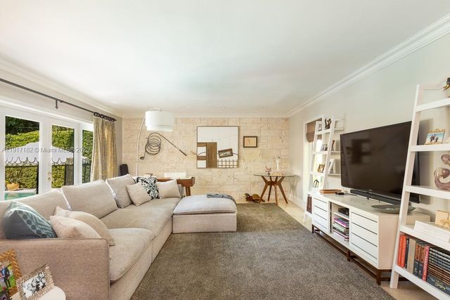 9400 E Broadview Dr, Bay Harbor Islands, FL 33154