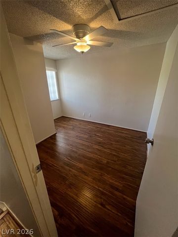 914 Scarlet Ridge Drive, Las Vegas, NV 89128