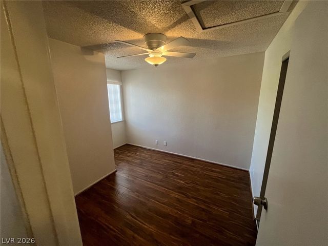 914 Scarlet Ridge Drive, Las Vegas, NV 89128