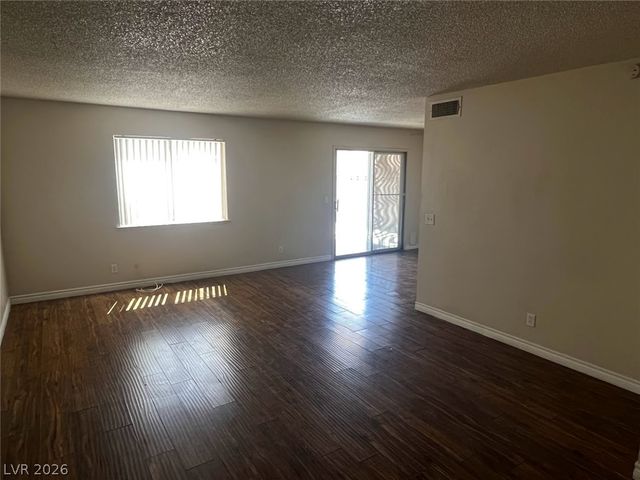 914 Scarlet Ridge Drive, Las Vegas, NV 89128