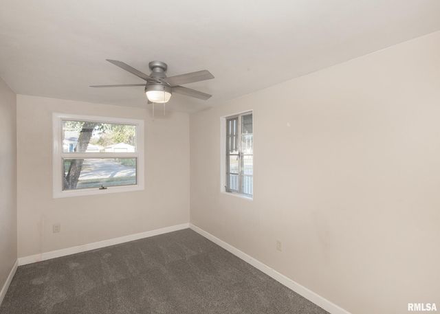 3810 11TH Avenue, Moline, IL 61265