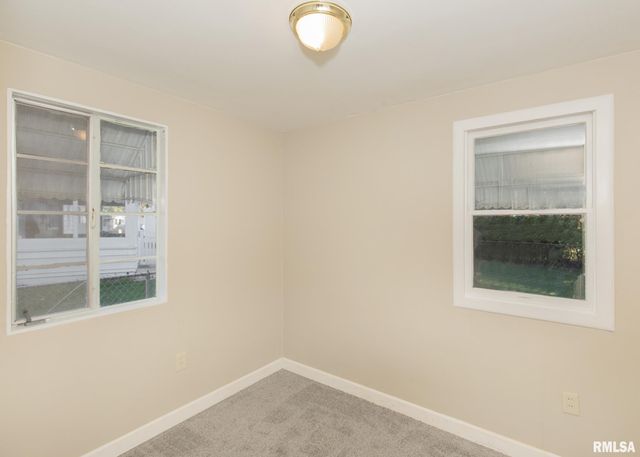 3810 11TH Avenue, Moline, IL 61265