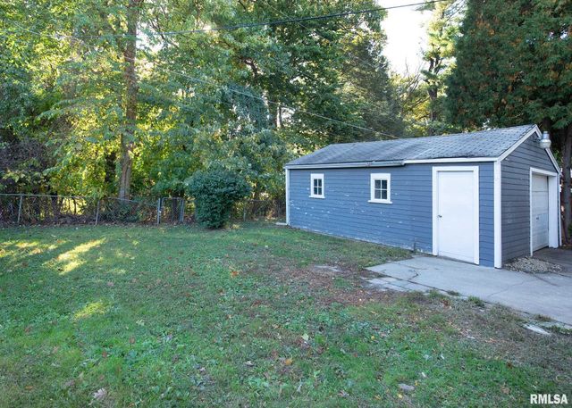 3810 11TH Avenue, Moline, IL 61265