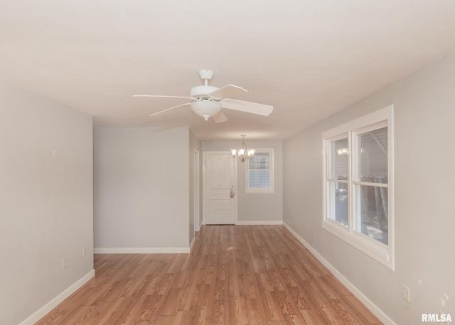 3810 11TH Avenue, Moline, IL 61265