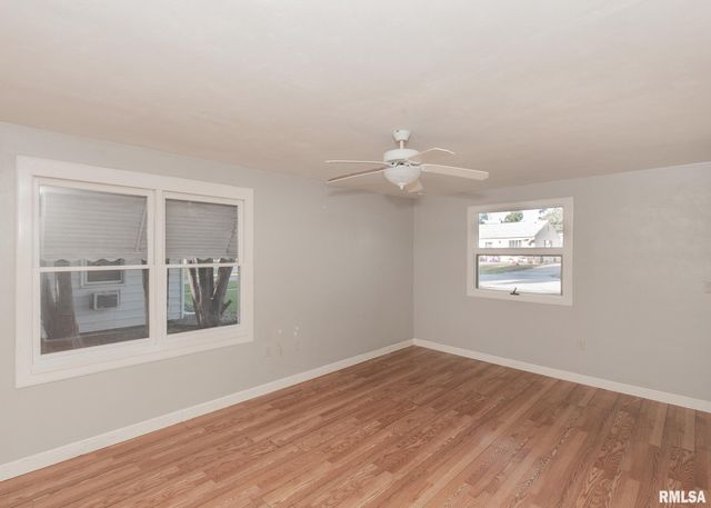 3810 11TH Avenue, Moline, IL 61265