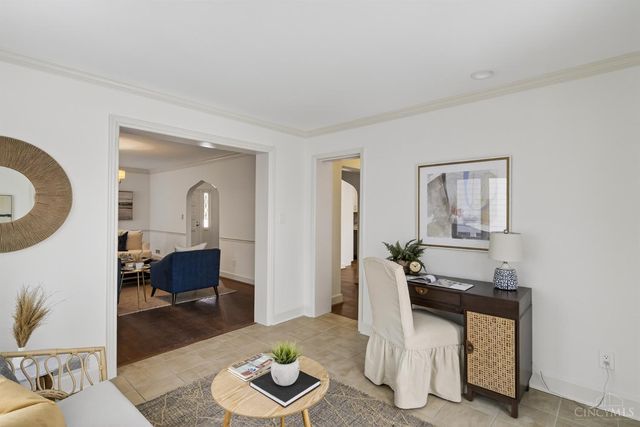 1002 Richwood Circle, Cincinnati, OH 45208