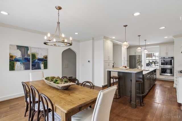 1002 Richwood Circle, Cincinnati, OH 45208