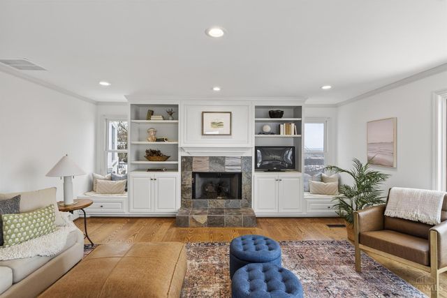 1002 Richwood Circle, Cincinnati, OH 45208