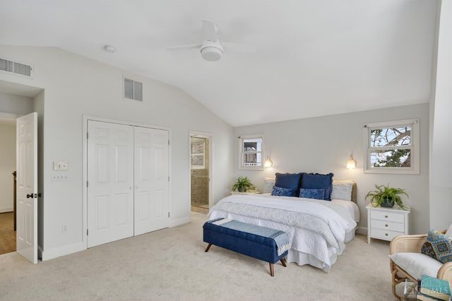 1002 Richwood Circle, Cincinnati, OH 45208