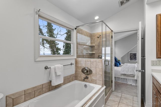 1002 Richwood Circle, Cincinnati, OH 45208