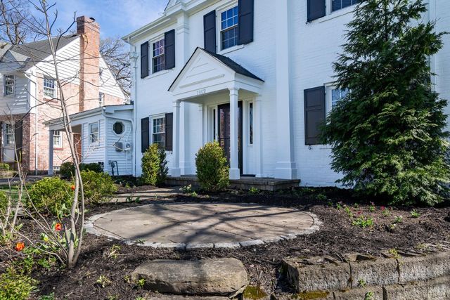 1002 Richwood Circle, Cincinnati, OH 45208