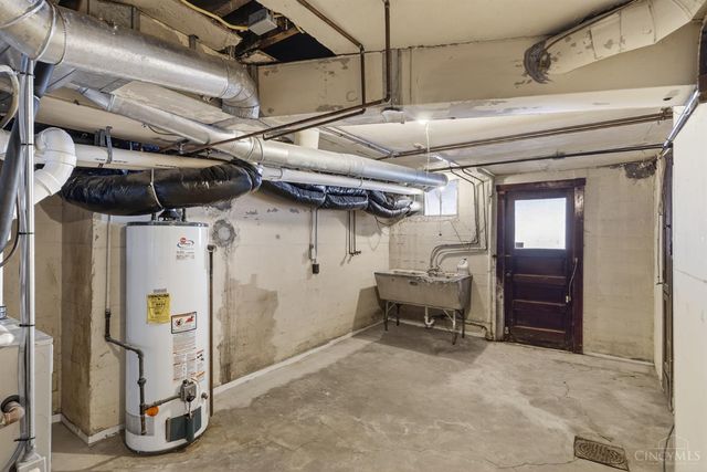 1002 Richwood Circle, Cincinnati, OH 45208