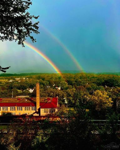 1002 Richwood Circle, Cincinnati, OH 45208