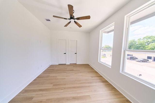 110 Luetta Street, Houston, TX 77076