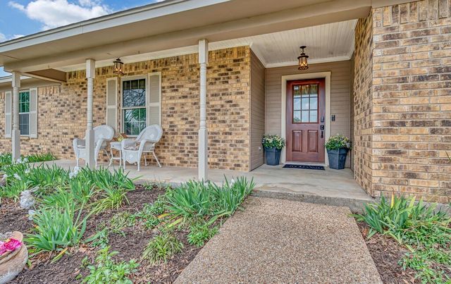 1065 Dendron Drive, Hewitt, TX 76643