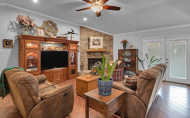 1065 Dendron Drive, Hewitt, TX 76643