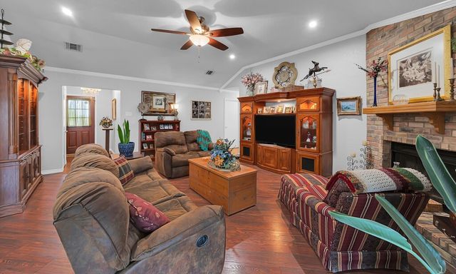 1065 Dendron Drive, Hewitt, TX 76643