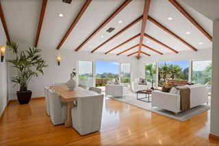 6301 Castejon Drive, La Jolla, CA 92037