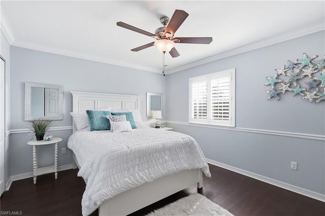 1517 Birdie DR, Naples, FL 34120