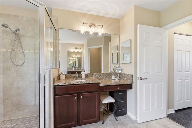 1517 Birdie DR, Naples, FL 34120