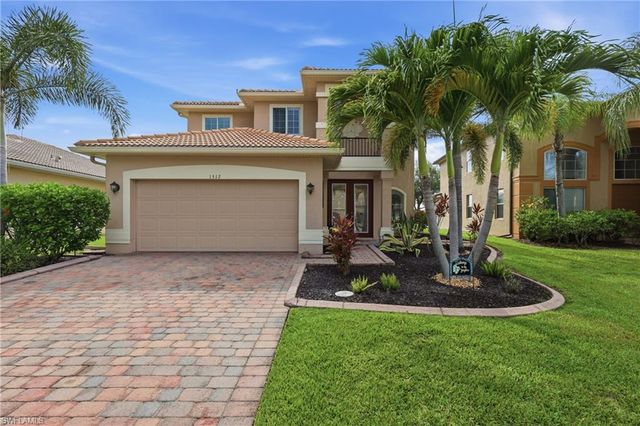 1517 Birdie DR, Naples, FL 34120