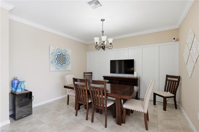1517 Birdie DR, Naples, FL 34120