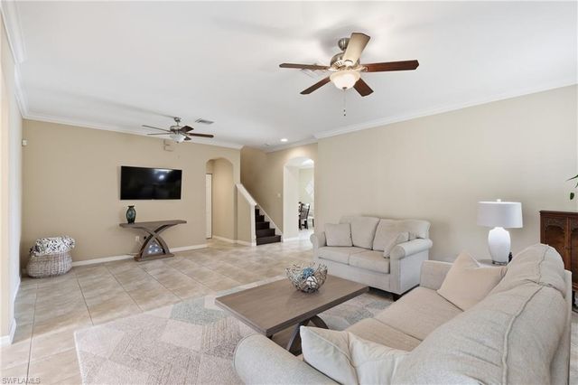 1517 Birdie DR, Naples, FL 34120
