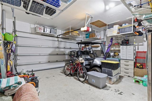 1517 Birdie DR, Naples, FL 34120